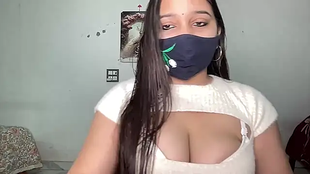 Varnika aarora online show from 11/04/25, 03:38