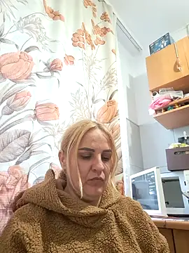 Malichkaanna30 online show from 10/23/25, 01:21