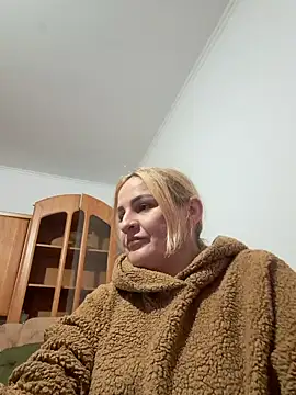 Malichkaanna30 online show from 10/27/25, 09:35