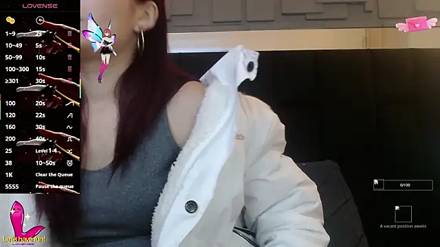 Snapshot of _yuyi chatting on 09/24/25, 12:52 yuyi online show from 09/24/25, 12:52