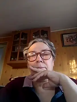 Snapshot of IrinaSweet54 chatting on 01/19/25, 01:44 IrinaSweet54 online show from 01/19/25, 01:44