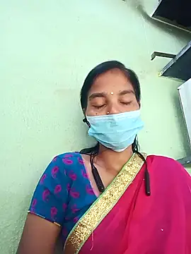 anusiya01 online show from 10/12/25, 02:21