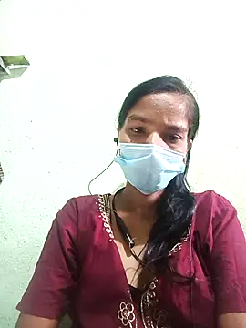 anusiya01 online show from 11/17/25, 03:56