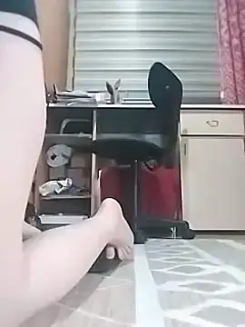 Snapshot of Sedona_wavves chatting on 01/18/25, 09:02 Sedona wavves online show from 01/18/25, 09:02