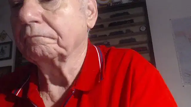 Snapshot of utilisasinus chatting on 11/01/25, 12:12 utilisasinus online show from 11/01/25, 12:12