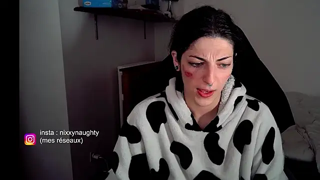 Snapshot of Nixxy_naughty chatting on 12/16/24, 10:03 Nixxy naughty online show from 12/16/24, 10:03