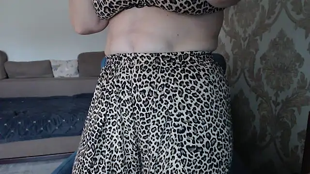 Mallinia online show from 10/23/25, 08:46