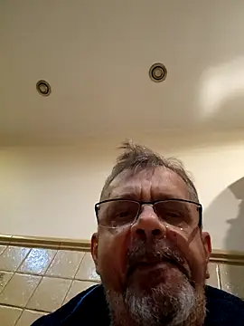 Snapshot of axecoman60 chatting on 01/14/25, 11:27 axecoman60 online show from 01/14/25, 11:27