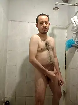 Snapshot of Martin_h24 chatting on 01/29/25, 01:05 Martin h24 online show from 01/29/25, 01:05