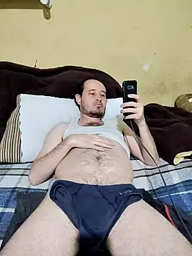 Snapshot of Martin_h24 chatting on 02/03/25, 08:35 Martin h24 online show from 02/03/25, 08:35