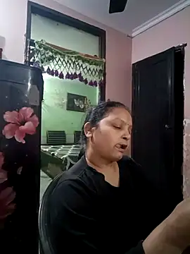 Kavya kapoor online show from 02/19/25, 01:39