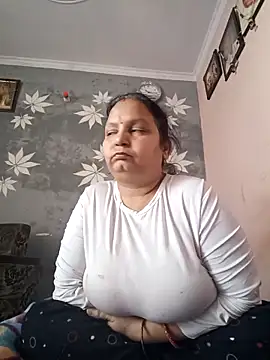 Kavya kapoor online show from 02/22/25, 04:40