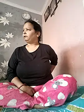 Kavya kapoor online show from 02/25/25, 02:25