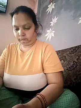 Kavya kapoor online show from 03/04/25, 12:22