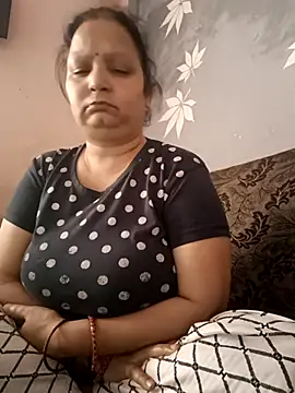 Kavya kapoor online show from 03/13/25, 01:54