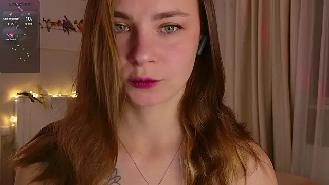 Pink SeaGul online show from 09/28/25, 05:07