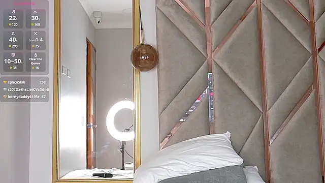 Lola King online show from 01/15/25, 07:05