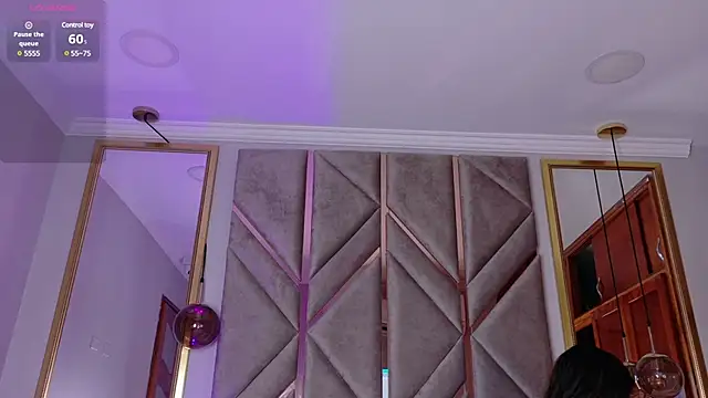 Lola King online show from 02/22/25, 05:44