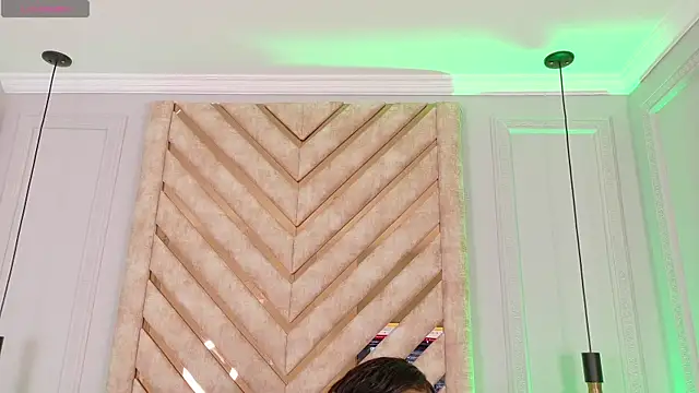 Lola King online show from 09/17/25, 05:09