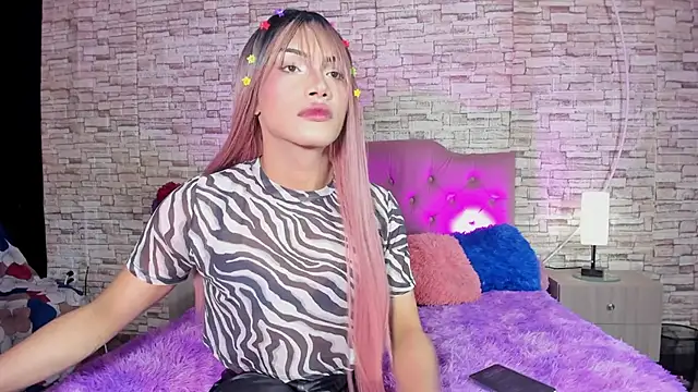 kitty queen10 online show from 10/24/25, 03:03