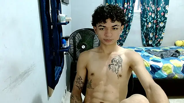 Snapshot of Lovebeng_ chatting on 03/17/25, 10:38 Lovebeng online show from 03/17/25, 10:38