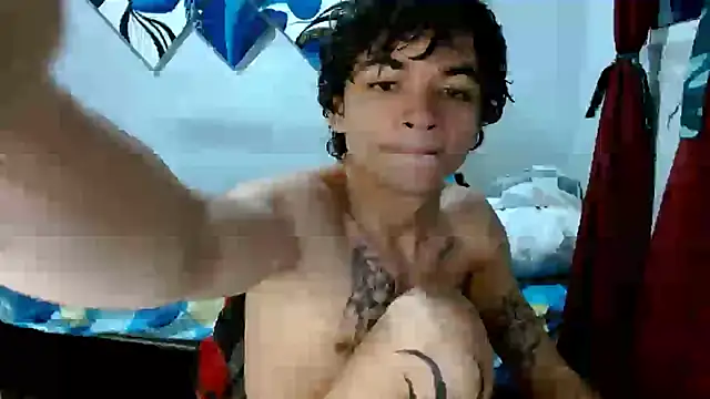 Snapshot of Lovebeng_ chatting on 10/08/25, 12:52 Lovebeng online show from 10/08/25, 12:52