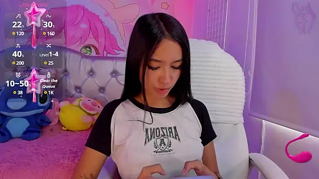 sophie ws online show from 12/21/24, 08:54