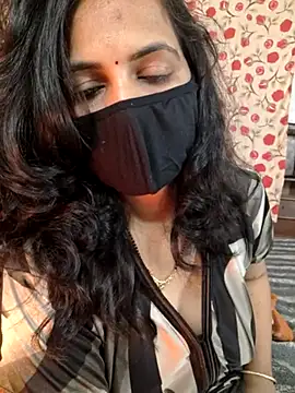 Nehubhabhi26 online show from 03/18/25, 10:03