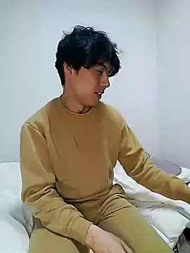 Snapshot of whitebriefboy chatting on 01/13/25, 03:15 whitebriefboy online show from 01/13/25, 03:15