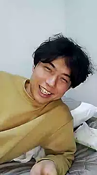 Snapshot of whitebriefboy chatting on 01/13/25, 06:16 whitebriefboy online show from 01/13/25, 06:16