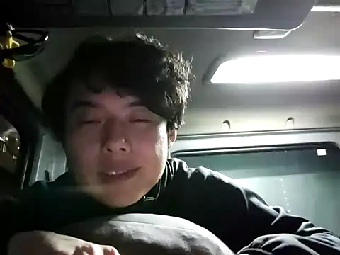 Snapshot of whitebriefboy chatting on 01/24/25, 08:32 whitebriefboy online show from 01/24/25, 08:32