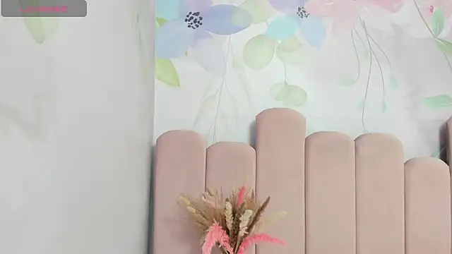 Annie Cute18  online show from 03/21/25, 04:06