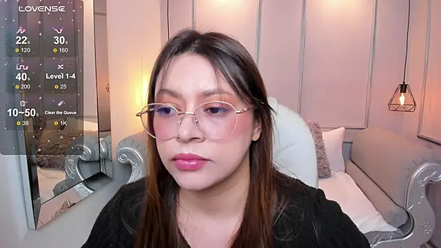 Lanna18 online show from 09/23/25, 11:46