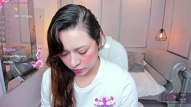 Lanna18 online show from 10/29/25, 11:56