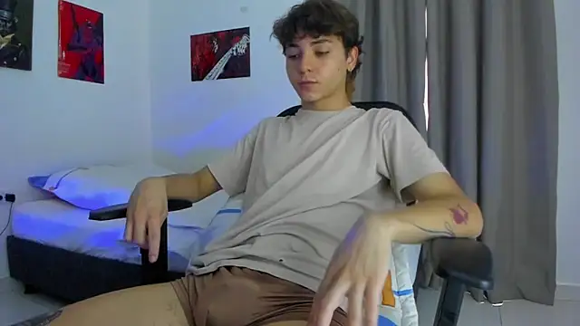 Joe23   online show from 10/17/25, 08:33