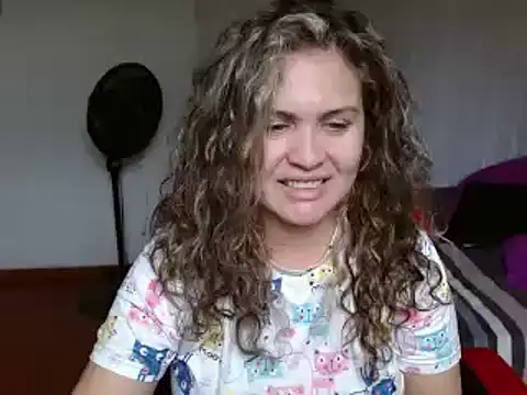 helenca43 online show from 02/15/25, 04:01