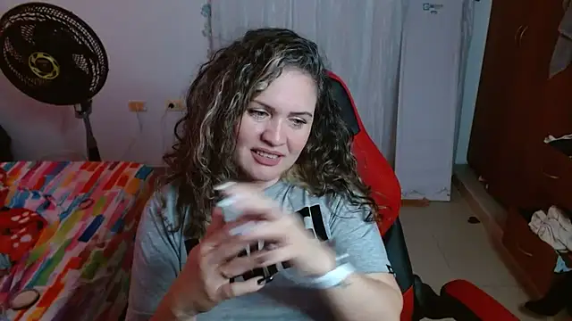 helenca43 online show from 09/16/25, 11:22