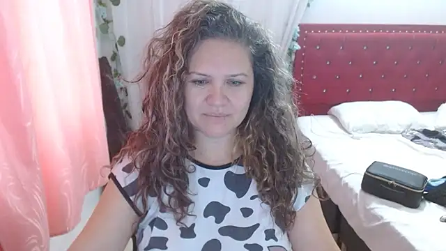 helenca43 online show from 11/11/25, 11:10