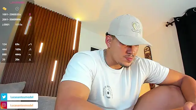 lucasanto  online show from 11/09/25, 01:48