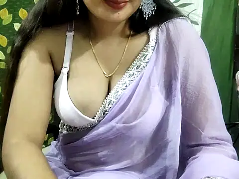 Snapshot of Aarvi_Arora chatting on 02/19/25, 08:55 Aarvi Arora online show from 02/19/25, 08:55
