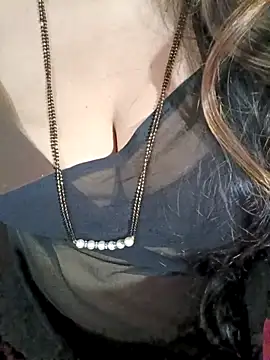 Snapshot of Beautyy38 chatting on 11/14/25, 03:16 Beautyy38 online show from 11/14/25, 03:16