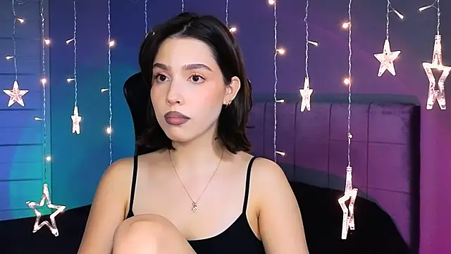 Snapshot of Stacy_Gonzales_ chatting on 10/08/25, 08:01 Stacy Gonzales online show from 10/08/25, 08:01