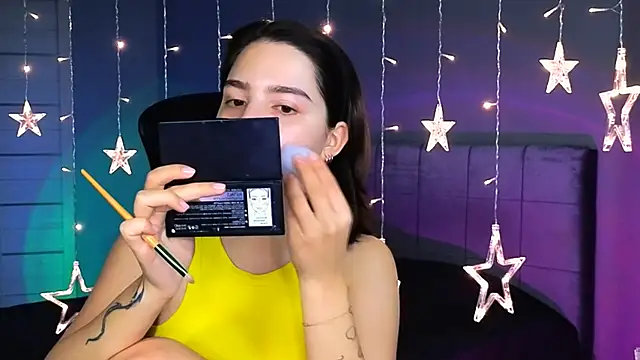 Snapshot of Stacy_Gonzales_ chatting on 10/19/25, 06:58 Stacy Gonzales online show from 10/19/25, 06:58