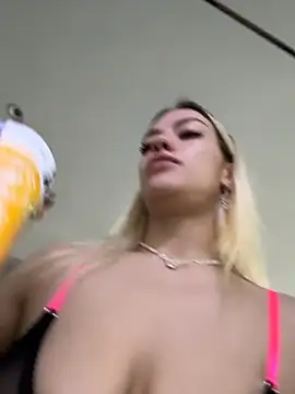 -Sexy Barbie- online show from 11/24/25, 05:40