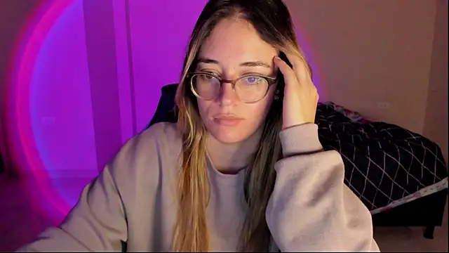 atenas 05  online show from 11/11/25, 10:59