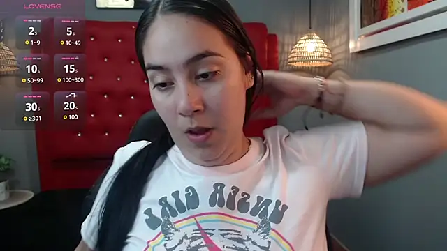 Snapshot of lizzaxs chatting on 12/28/24, 10:13 lizzaxs online show from 12/28/24, 10:13