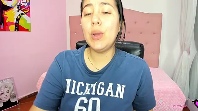 lizzaxs online show from 10/25/25, 01:40