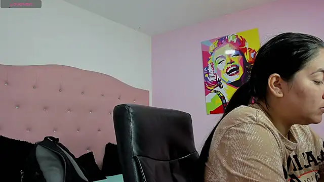 lizzaxs online show from 11/20/25, 12:16