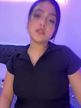 Snapshot of alisson_carolina73 chatting on 12/08/24, 10:25 alisson carolina73 online show from 12/08/24, 10:25