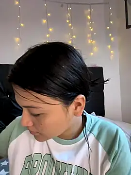 alisson carolina73 online show from 11/22/25, 10:09